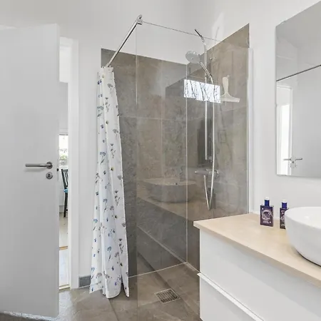Beautiful In With Wifi Holiday home *
