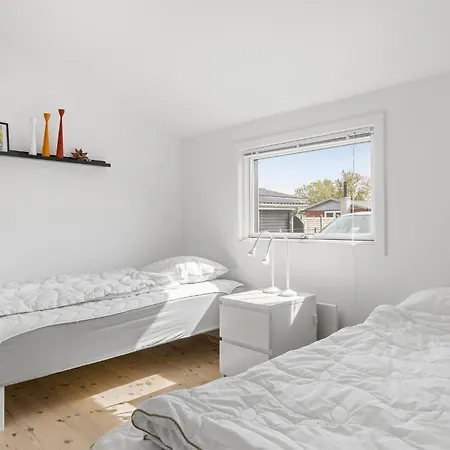 بيت للعطل 3 Bedroom Stunning In Otterup
